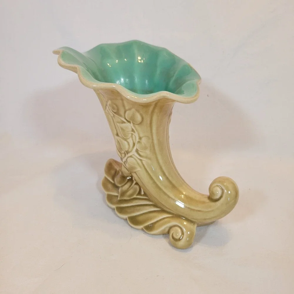 VTG Red Wing Pottery #1097 Cornucopia Ceramic Vase Tan Turquoise MCM‎ 1950s